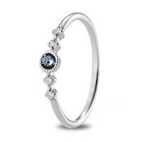 Anillo Aura  Oro blanco <br> zafiro azul y diamantes <br><br>Desde 533€
